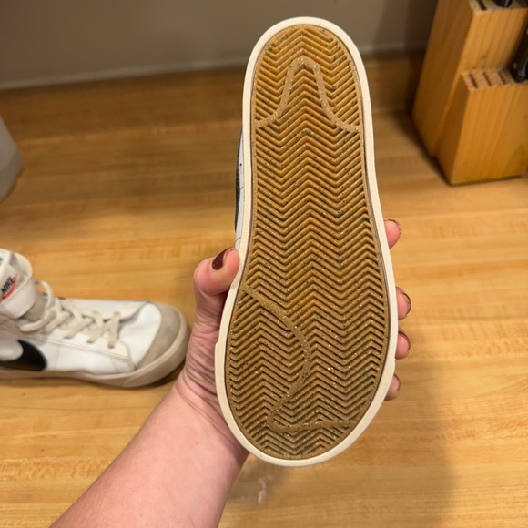 Kids Nike Blazer Mid '77 High Top Sneaker​ - Picture 9 of 11